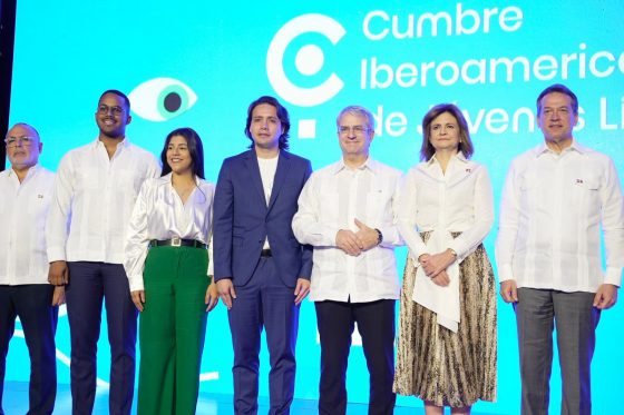 Ministro de la Juventud participa en panel en Cumbre Iberoamericana de Jóvenes Líderes