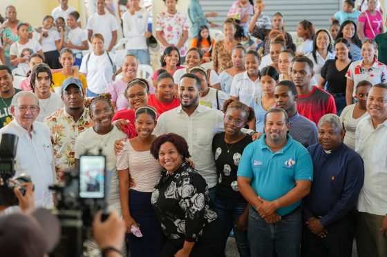 Ministerio de la Juventud otorgará 1,000 becas priorizando a jóvenes vulnerables de Pedernales, Manzanillo y Miches