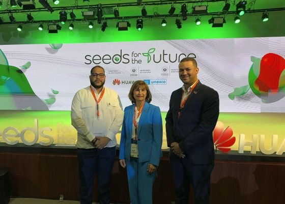 Endry González, viceministro de Políticas Públicas, presentó conferencia en El Salvador en el marco de la clausura de «Semillas para el Futuro”