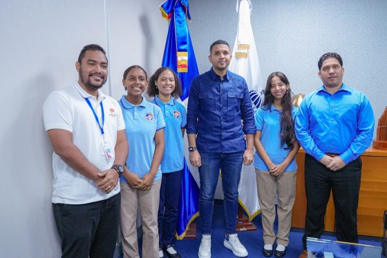 El Ministerio de la Juventud se compromete a dar apoyo al equipo Astro Bosco, del  Instituto Salesiano Don Bosco, para su participación en competencia de la NASA.