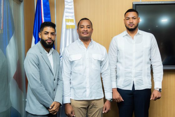 Viceministro de Extensión Regional del Ministerio de la Juventud Juramenta Nuevos Coordinadores en Monte Plata y Hato Mayor.