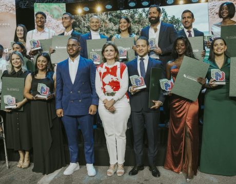 La-edicion-XXVIII-del-Premio-Nacional-de-la-Juventud-enaltecio-logros-de-la-juventud-dominicana-desde-el-corazon-de-Santiago-2.jpeg